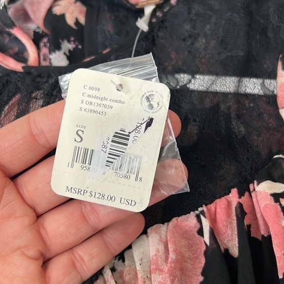 Free People Daphne Blouse in Black Pink Floral Lace Long Sleeve Top Size Small - Picture 10 of 13